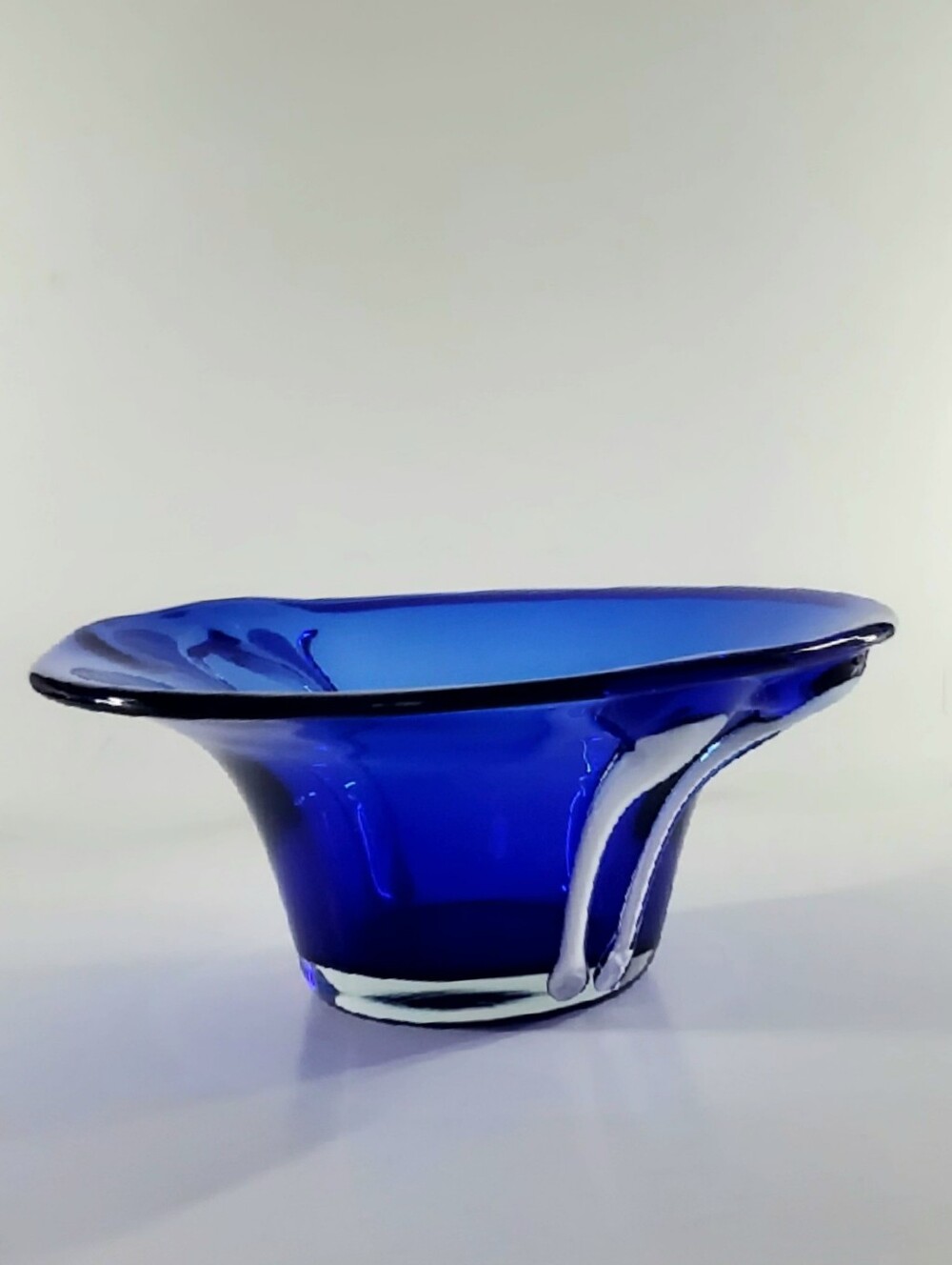 10 1/4" Bright Cobalt Blue White Cased Art Glass Free-form Bowl - Picture 10 of 16